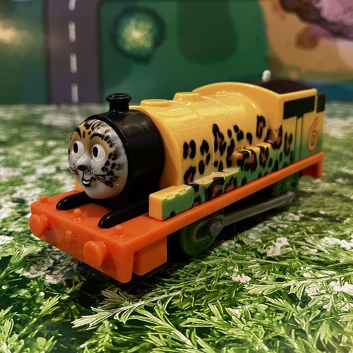 Trackmaster animal percy - trackmaster,