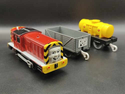 Tomy trackmaster salty with - tomy,